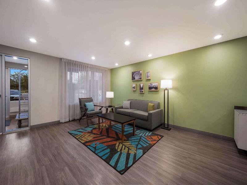 Woodspring Suites Wixom - Novi image