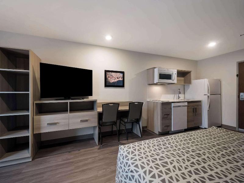 Woodspring Suites Wixom - Novi image