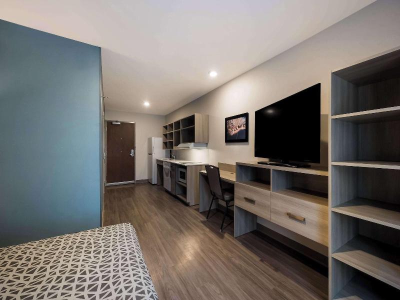 Woodspring Suites Wixom - Novi image
