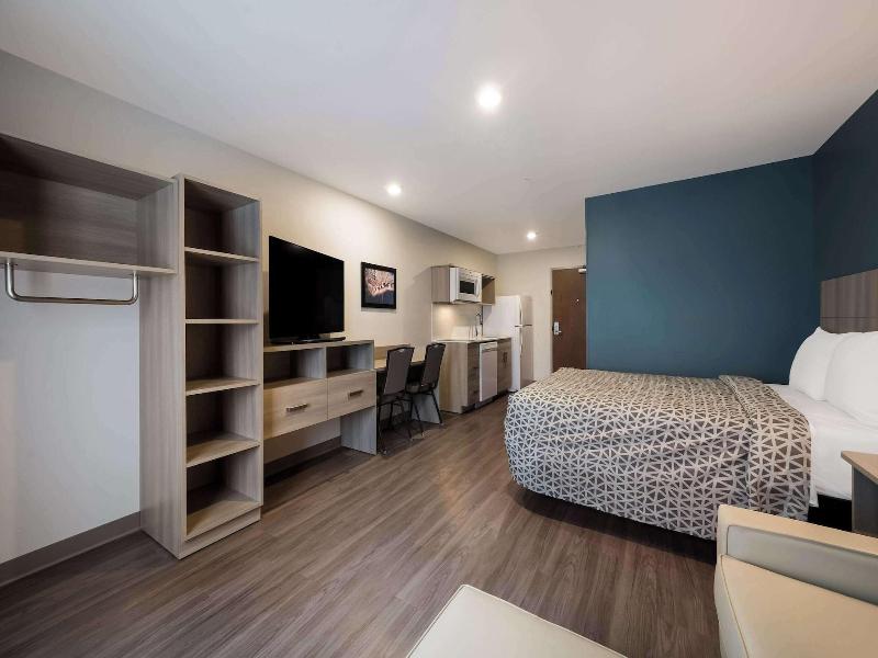 Woodspring Suites Wixom - Novi image