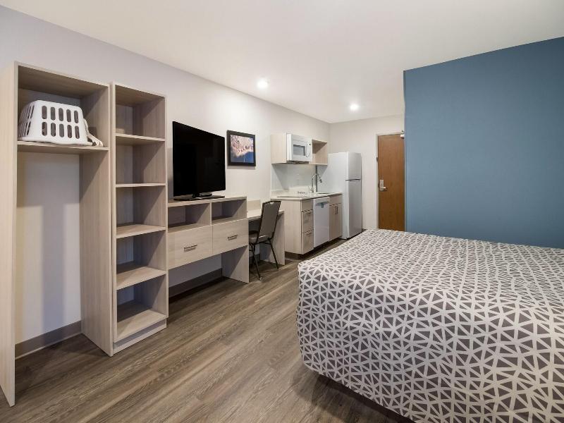 Woodspring Suites Wixom - Novi image