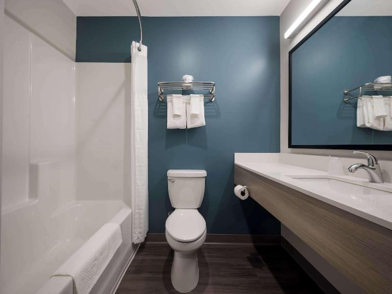 Woodspring Suites Wixom - Novi image