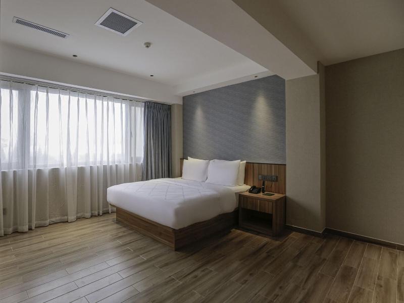 Hotel Casiana & Events Center image