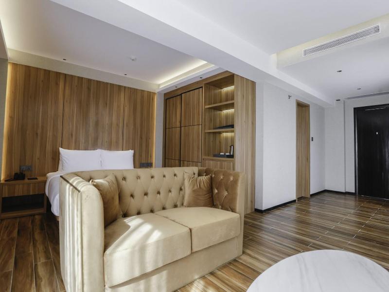 Hotel Casiana & Events Center image