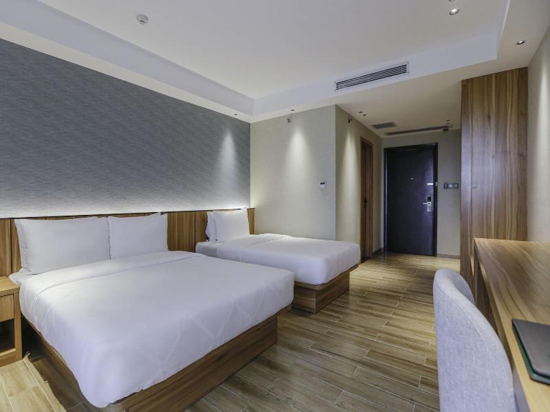 Hotel Casiana & Events Center image