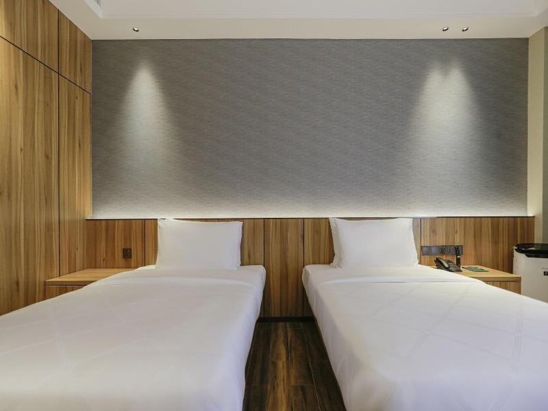 Hotel Casiana & Events Center image