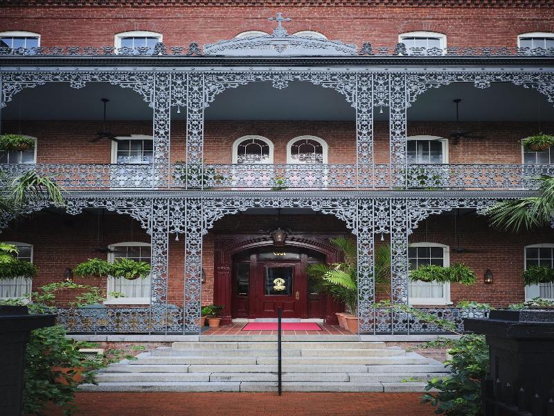 Hotel Saint Vincent — exterior view
