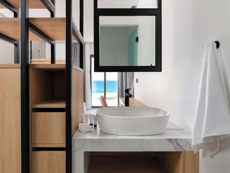 Paralos Rodos Lifestyle image