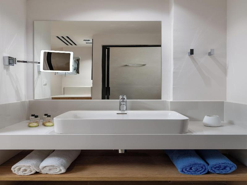 Paralos Rodos Lifestyle image