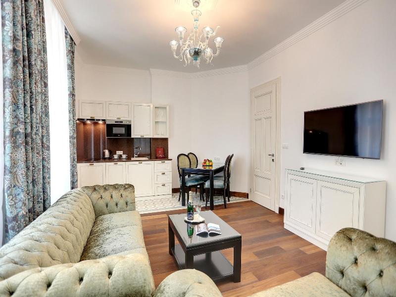 Ferdinandhof Apart Hotel image