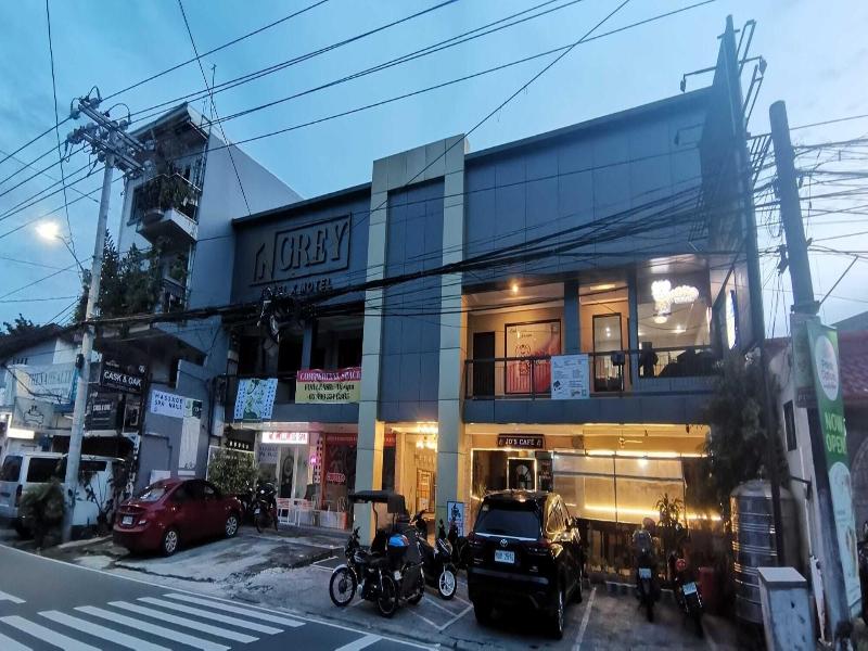Townhouse Oak Grey Hotel Near Clark Internationa — general view