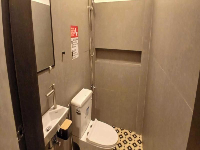 Townhouse Oak Grey Hotel Near Clark Internationa image