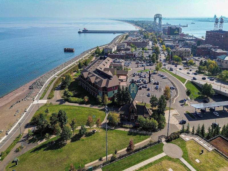 Endion Station Inn | Hotel Next To Lake Superio 4