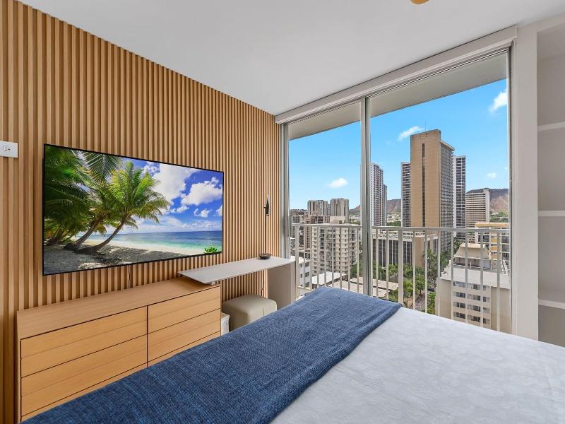 Newly Innovated Oceanview Beach Condo Sauna Po image