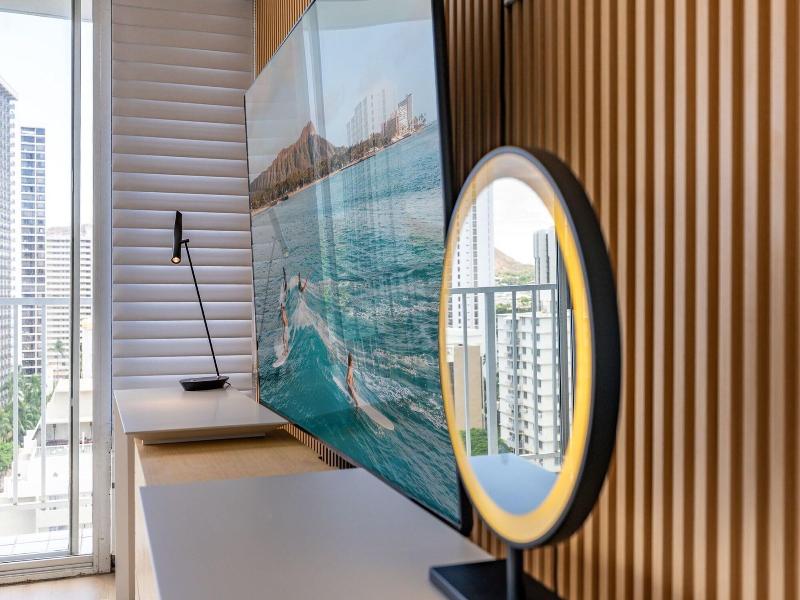 Newly Innovated Oceanview Beach Condo Sauna Po image