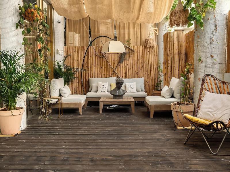 Wom Beach Pod Hotel image