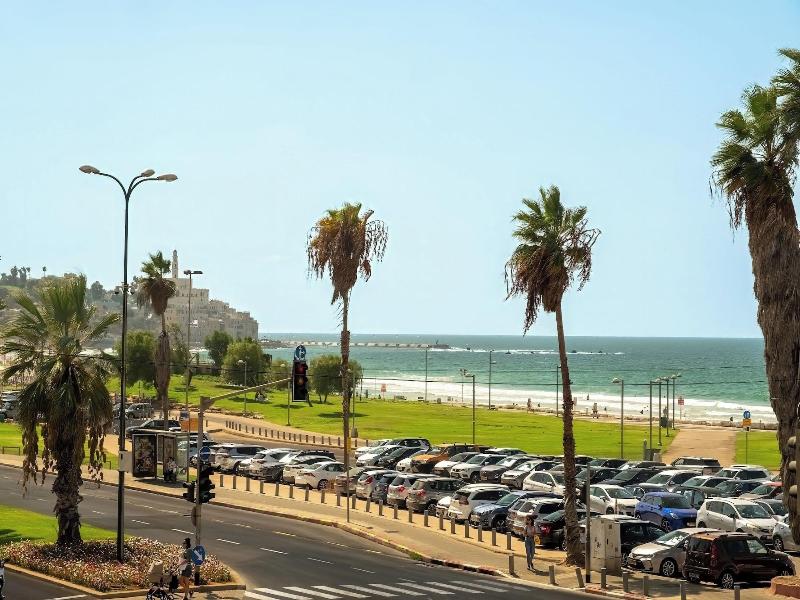 Wom Beach Pod Hotel image