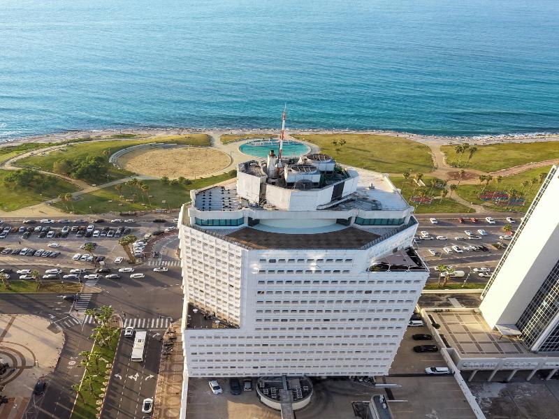 Wom Beach Pod Hotel image