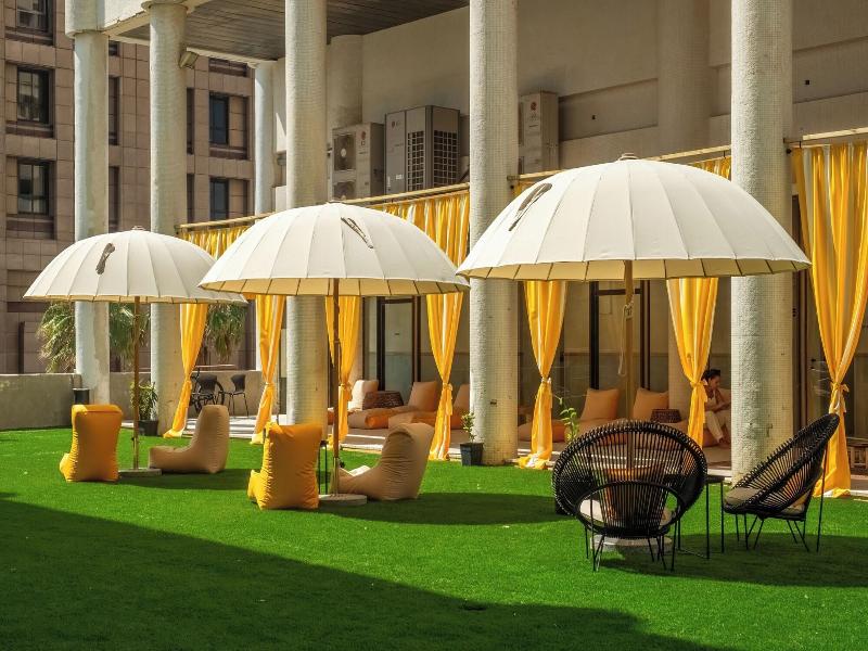Wom Beach Pod Hotel image