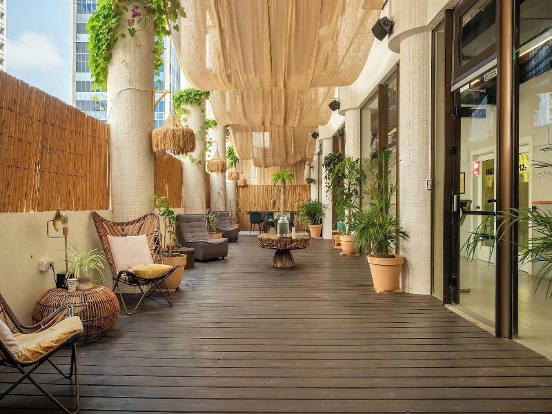Wom Beach Pod Hotel image