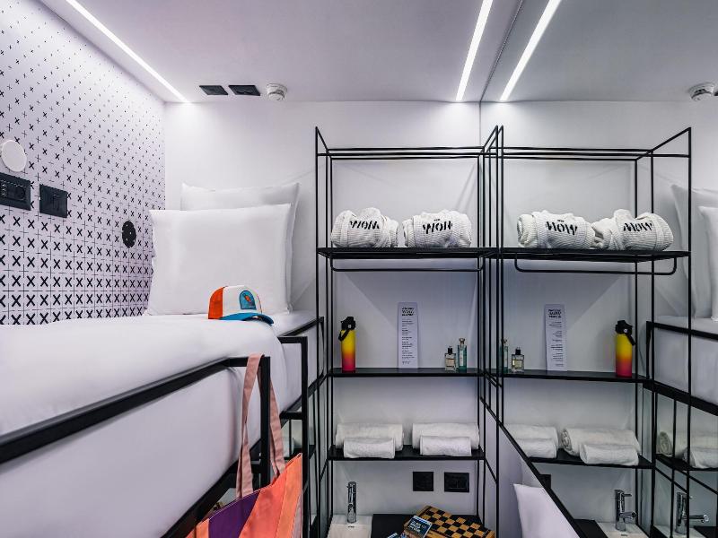 Wom Beach Pod Hotel image