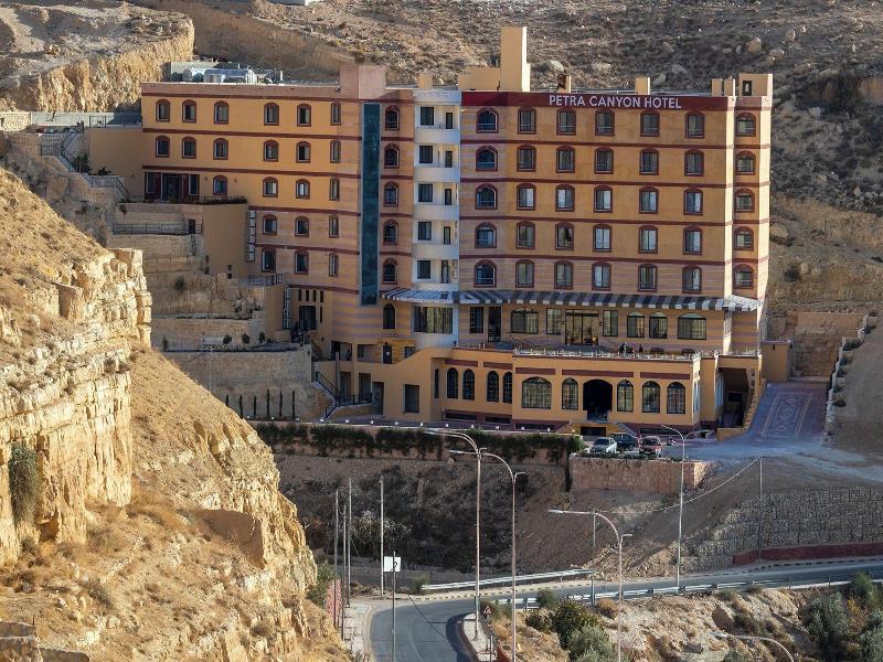 Petra Canyon Hotel image