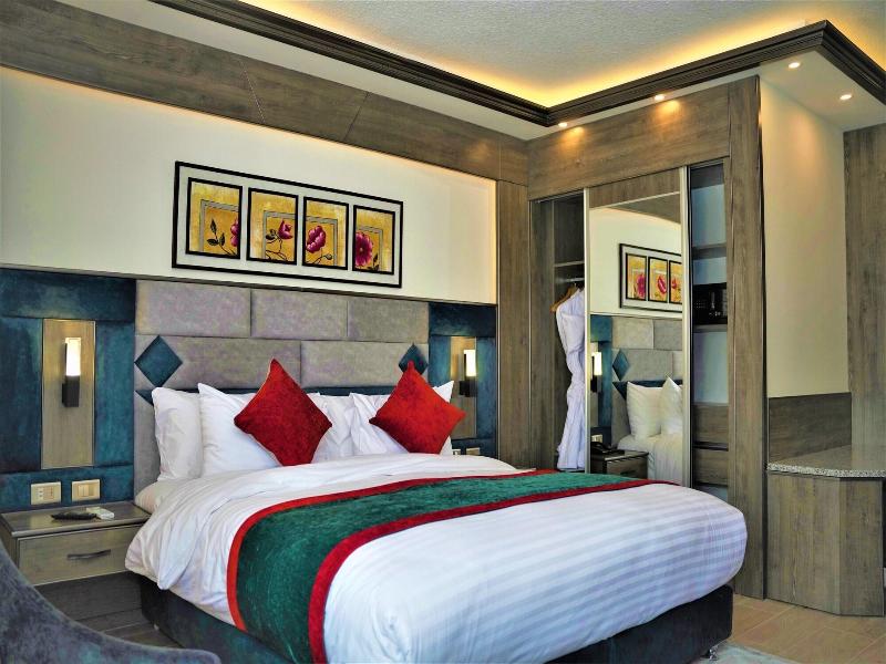 Petra Canyon Hotel image