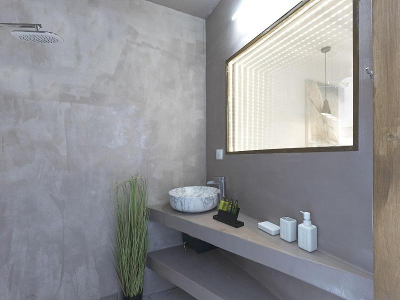 Secret Gem Suites — photo 9