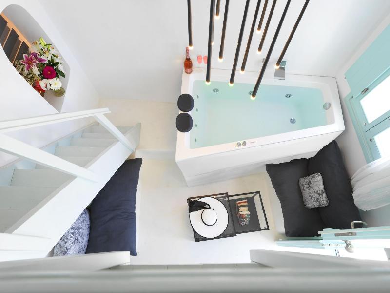 Secret Gem Suites — photo 21