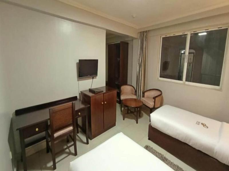 Decale Palace Hotel image