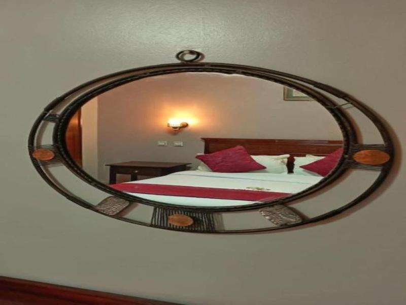 Decale Palace Hotel image