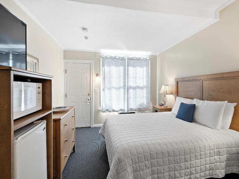 The Heights Hotel image