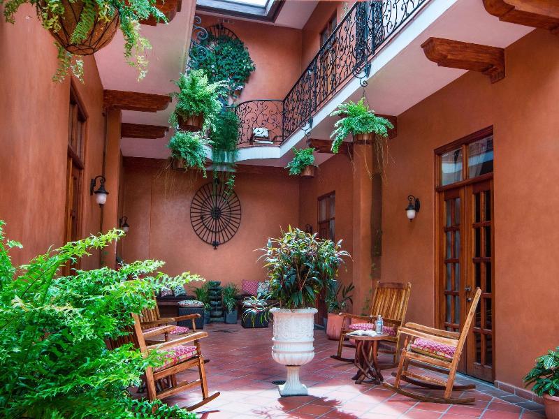 La Isabela Suites image