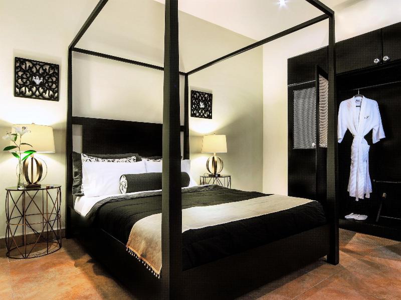 La Isabela Suites image