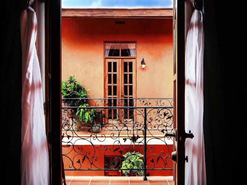 La Isabela Suites image