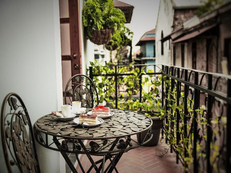 La Isabela Suites image