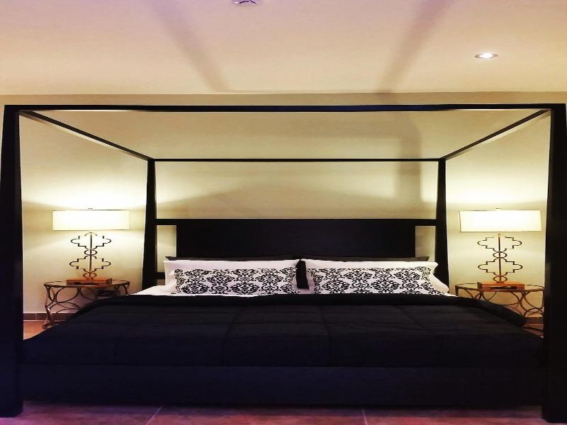 La Isabela Suites image