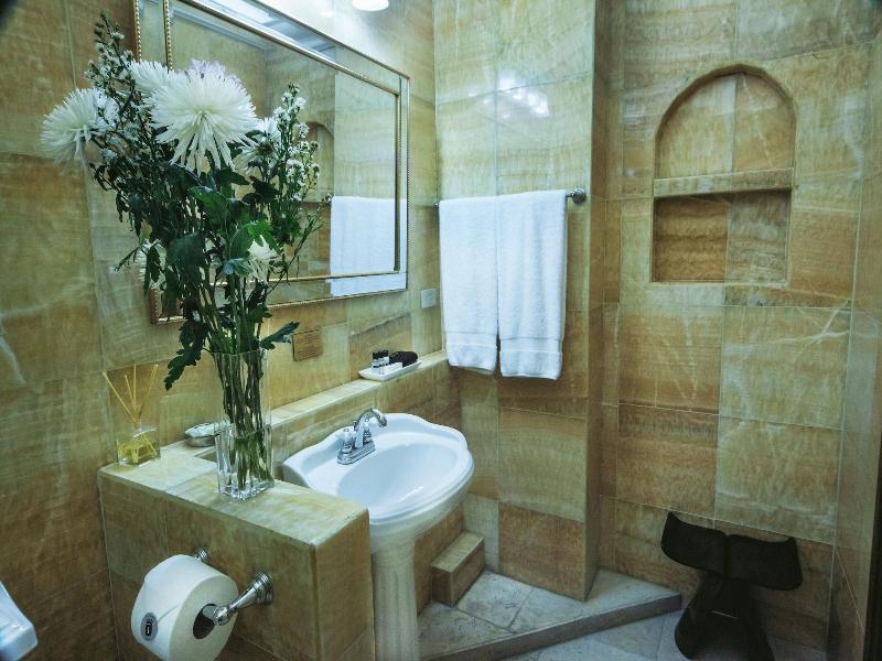La Isabela Suites image