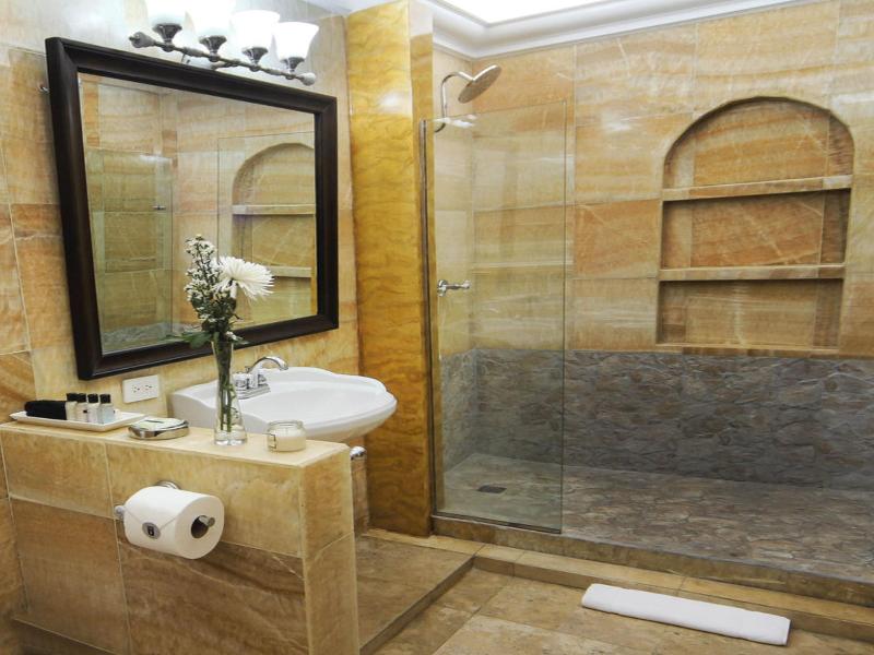 La Isabela Suites image