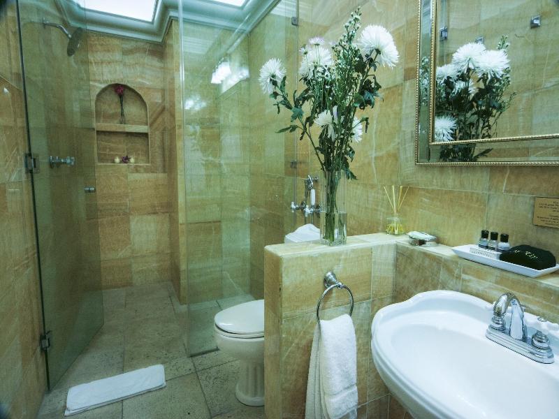 La Isabela Suites image
