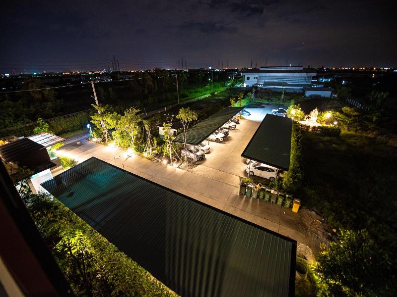 The Living Hotel Samutprakan image