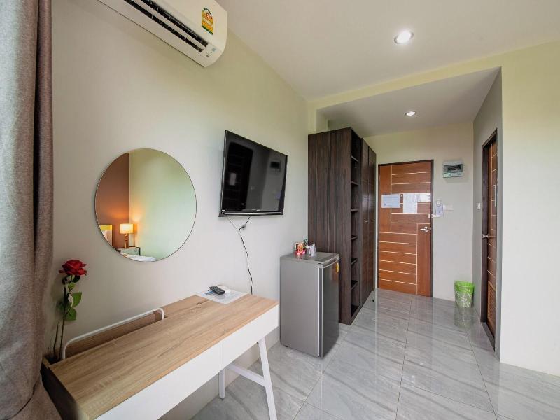 The Living Hotel Samutprakan image