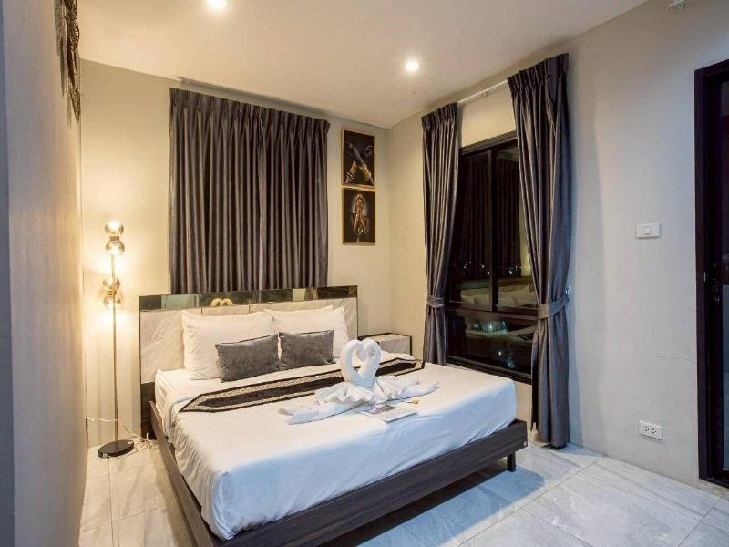 The Living Hotel Samutprakan image