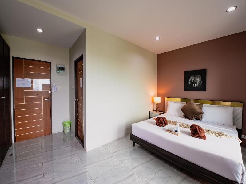 The Living Hotel Samutprakan image