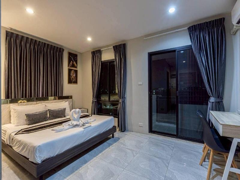 The Living Hotel Samutprakan image