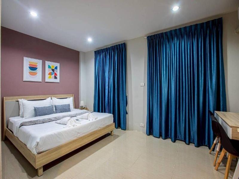 The Living Hotel Samutprakan image