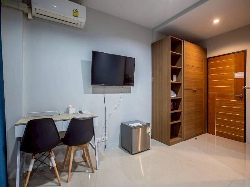 The Living Hotel Samutprakan image