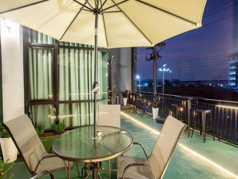 The Living Hotel Samutprakan image