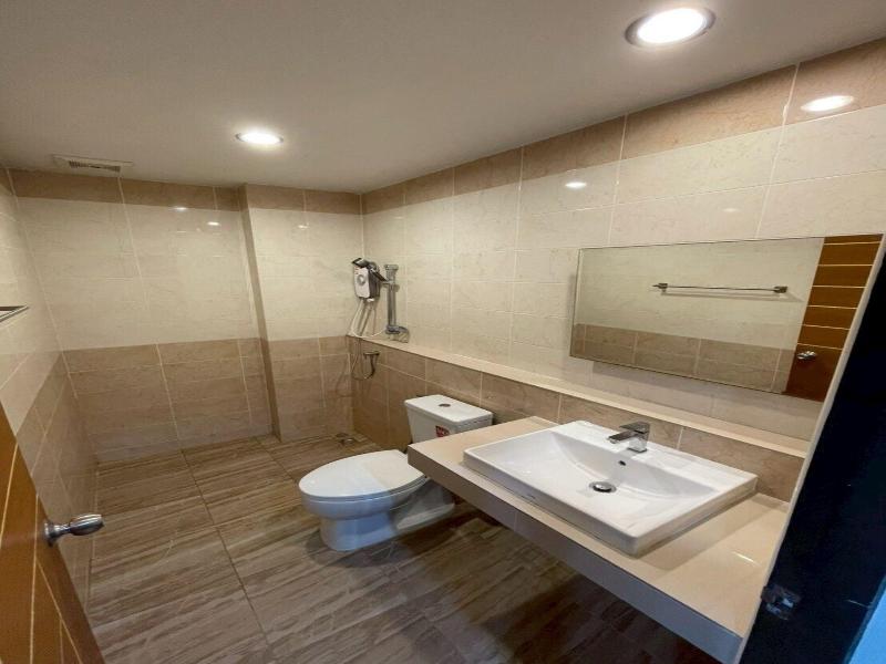 The Living Hotel Samutprakan image