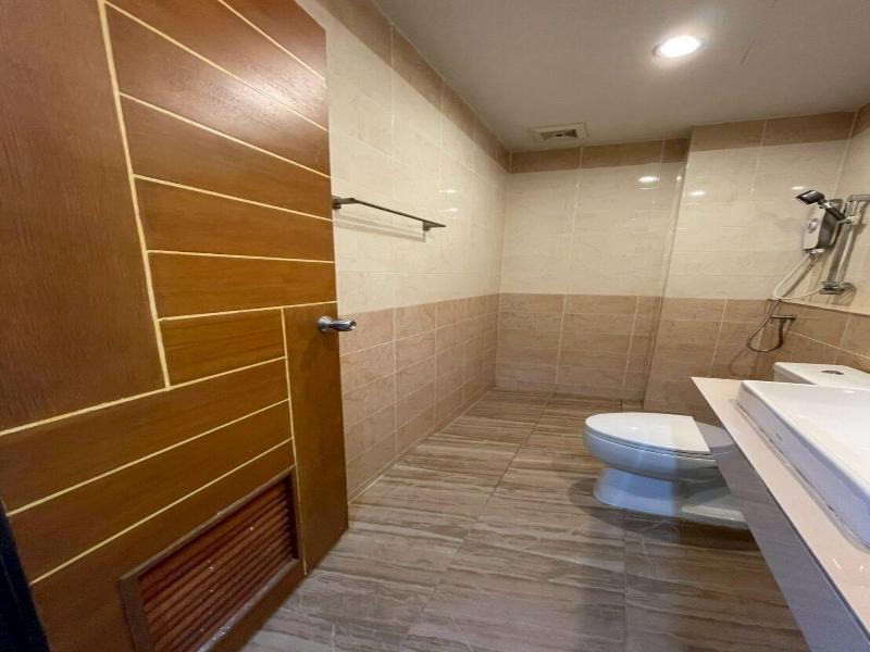 The Living Hotel Samutprakan image